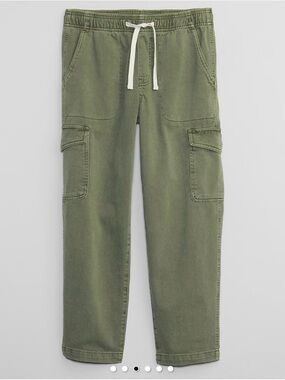 GAP Factory Mid Rise Easy Cargo Pants in Mesculin Green